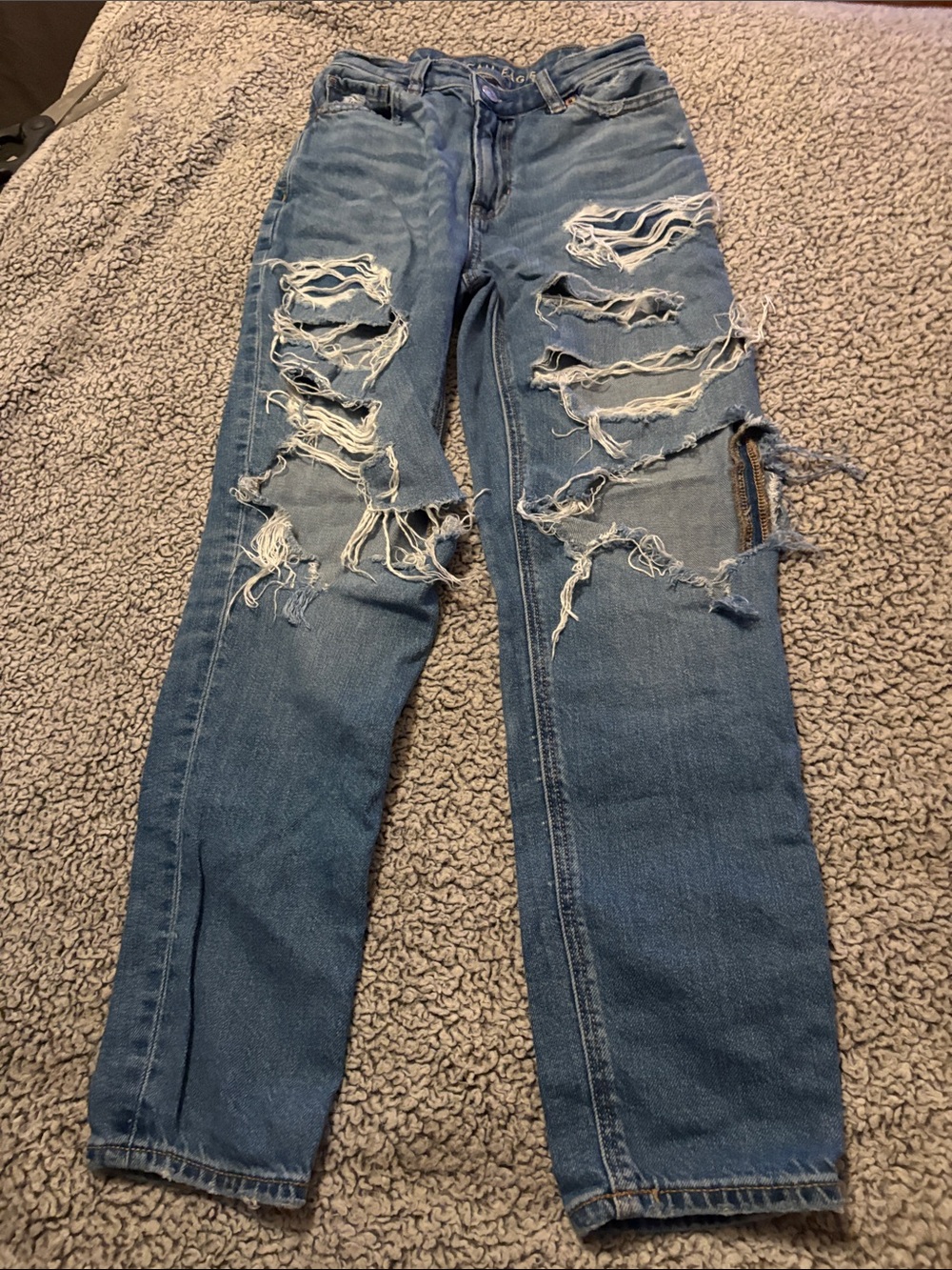 American Eagle Outfitters Distressed Blue Ripped Jeans